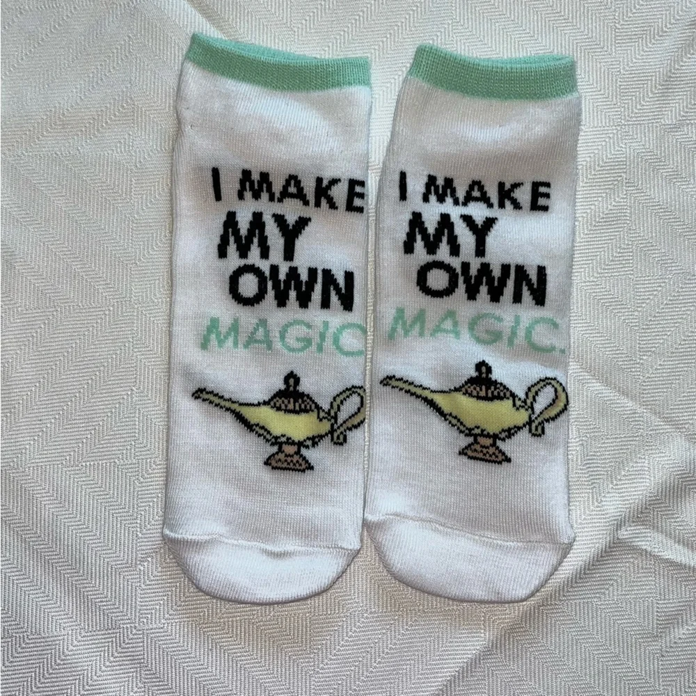 Disney Ankle Low Cut Socks 4 Pair New Without Tag Jasmine, Cinderella and Eeyore
